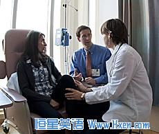 Dr. David Hirsh, co-founder of Harvard Medical School-Cambridge Integrated Clerkship says the program allows third-year medical students to follow their patients for a whole year under the watchful eye of an experienced physician.