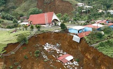 哥斯达黎加发生7.9级强烈地震 致2人死亡