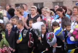 Ukraine Schools Resume Classes, Donate to Government Forces