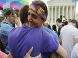 国际英语新闻:US Supreme Court Rules Gay Marriage Legal Nationwide