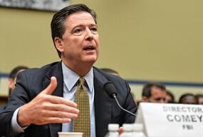 国际英语新闻:FBI director refutes some of Hillary Clinton's email defenses