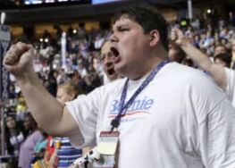 Clinton Struggles to Win Over Sanders Supporters