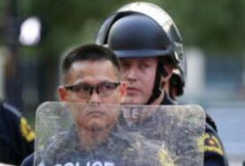 VOA慢速英语:US Officials Turn to Schools to Help Students Deal with Violence
