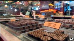 33 Charged with Stealing Chocolate, Other Crimes