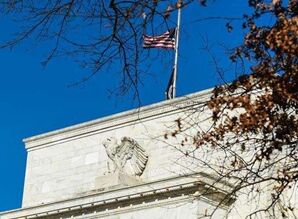 国际英语新闻:U.S. Fed leaves interest rates unchanged amid Fed Chair speculation