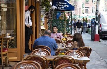国际英语新闻:NYC enters phase three of reopening minus indoor dining